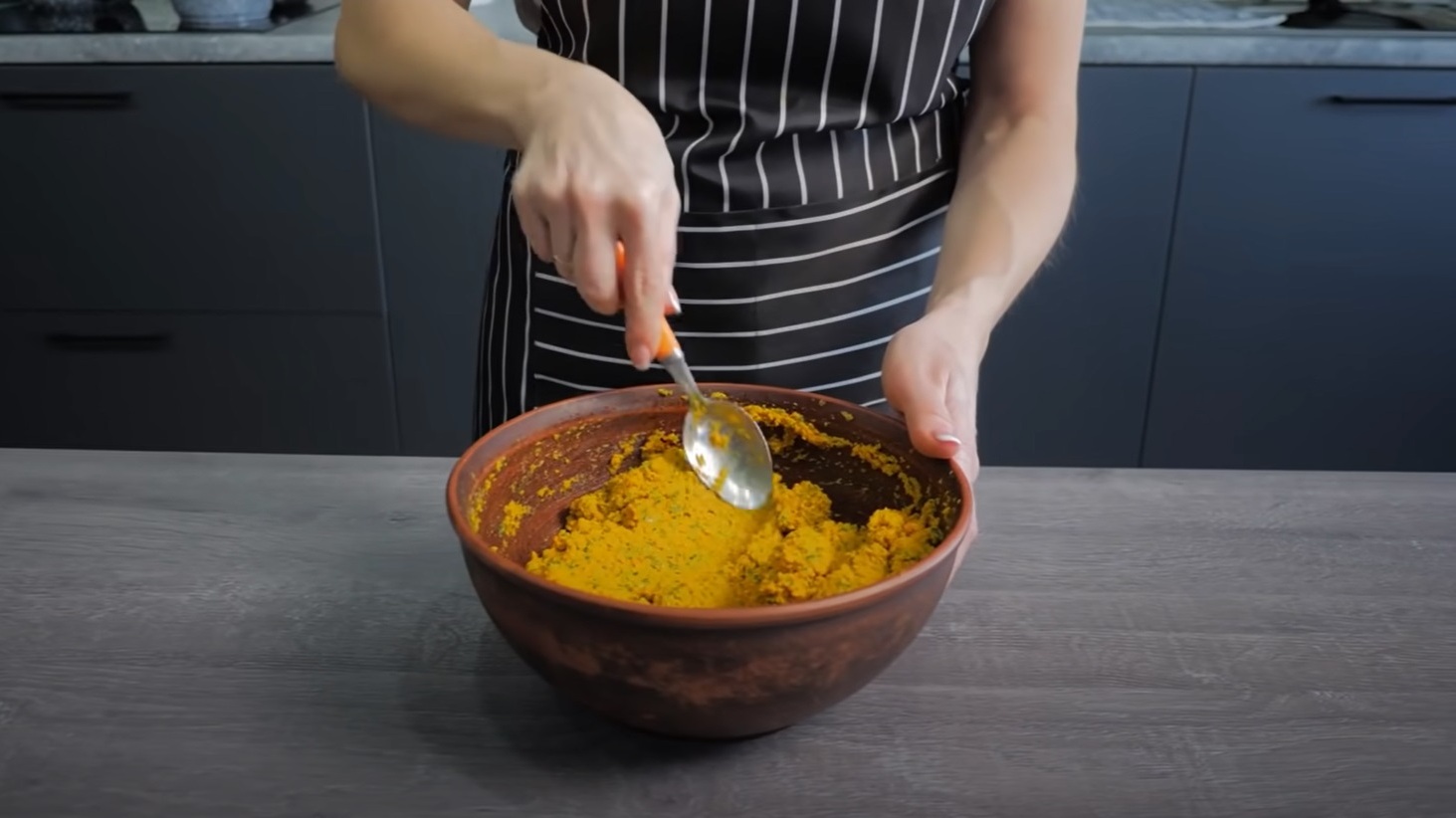 Домашен бульон на кубчета - 100% вкус без нито едно Е! Ето колко лесно ...
